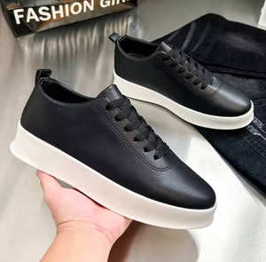 Zapatos Masculinos Otoño Nuevos Zapatos Versión Masculina de Moda Ligeros y Pequeños Zapatos de Skateboard Blancos Deportivos Casuales SKetchers Zapatos Nuevos <span class=keywords><strong>para</strong></span> <span class=keywords><strong>Hombre</strong></span> - Product Image 1