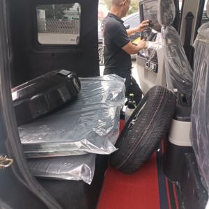 Nuevo Vehículo Eléctrico Ecológico para Adultos, Mini 4x4 Económico, con Neumáticos de Aleación de Aluminio, Aire Acondicionado, 50-100KW - Product Image 3