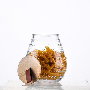 Vessa-Tarro de vidrio con forma de pera, 2 litros, con tapa de bambú y correa de cuero para productos secos, elegante solución de almacenamiento de alimentos para la cocina - Product Image 5