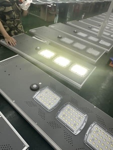100W ad alta luminosità tutto in uno lampione solare nuova lampada solare di lancio con sensori di movimento da 8 a 10m di installazione - Product Image 5