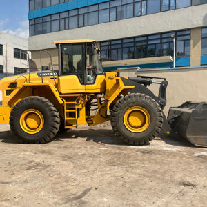 รถตักล้อยาง Volvo L150E L105 รุ่นปี 2013 พร้อมเครื่องยนต์และปั๊มคุณภาพสูงแบบดั้งเดิม รับน้ำหนักได้ 15 ตัน เครื่องจักรมือสองจากเซี่ยงไฮ้ - Product Image 1