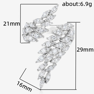 Anello Aperto con Zirconi a Forma di Piuma d'Angelo per Donne, Elegante Gioiello da Dito per Spose - Product Image 5