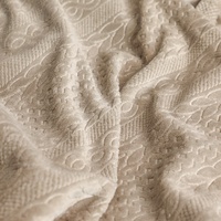 OEM personnalisé 100% polyester polaire Sherpa tissu gaufré corail flanelle Plaid pour bébé couvertures d'ameublement textiles de maison sacs