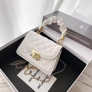 Nouveau Sac à Bandoulière Coréen HK 2026 en Treillis Diamanté pour Femme, Petit Sac Carré à Chaîne, Vente en Gros, Sac à Main pour Dames - Product Image 2