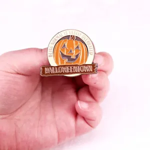 Halloweentown essendo normale è ampiamente sopravvalutato divertente testa di zucca spilla regalo perfetto amici accessori in lega Badge - Product Image 5