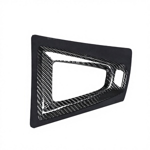 Garniture intérieure en fibre de carbone pour le contour de la console de vitesses, modèles LHD pour M4 F82 F83 <span class=keywords><strong>M3</strong></span> <span class=keywords><strong>F80</strong></span> - Product Image 1