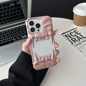 Cubierta de teléfono móvil a prueba de golpes TPU suave con diseño de <span class=keywords><strong>dientes</strong></span> de tigre 3D único creativo chapado de lujo para iPhone 12 13 14 15 16 Pro Max - Product Image 4