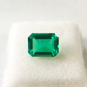 Esmeralda Cultivada en Laboratorio de 2.5 Quilates, Corte Esmeralda, Esmeralda Colombiana, Esmeralda Transparente, Precio por Quilate - Product Image 1