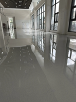 Base Comply Fit Epoxy Color Sand Peinture de sol autolissante avec granulats de roche pour la rénovation du ciment