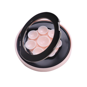 ที่วางโทรศัพท์แบบแม่เหล็กซิลิโคน หมุนได้ 360 องศา สำหรับติดตั้งบนแผงหน้าปัดรถยนต์ พร้อมวงแหวนโลหะ - Product Image 1