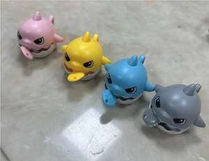 พวงกุญแจการ์ตูนฉลามกัดด้าย ของเล่นฉลามกัดด้ายแบบดึงเชือกเคลื่อนไหวได้ ฉลาม<span class=keywords><strong>กิน</strong></span><span class=keywords><strong>ปลา</strong></span>เล็ก - Product Image 2