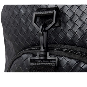 Sac de sport unisexe tendance en cuir PU, grande capacité, imperméable, portable, avec compartiment à chaussures, logo personnalisé - Product Image 5