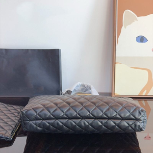 ผู้ผลิตกระเป๋าดีไซเนอร์ รับผลิตตามสั่ง กระเป๋าสะพายข้างผู้หญิงขนาดใหญ่ หรูหรา จุของได้เยอะ  กระเป๋าถือดีไซเนอร์อเนกประสงค์สำหรับผู้หญิง - Product Image 5