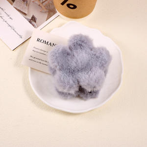 กิ๊บหนีบผมพลาสติกลายดอกไม้ขนาด 8 ซม. สำหรับผู้หญิงน่ารัก ฤดูใบไม้ร่วง ฤดูหนาว แบบกิ๊บฉลาม - Product Image 5