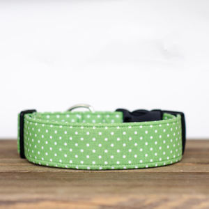 Collar de perro de lunares verdes clásico personalizado, venta al por mayor, collares para mascotas con el hardware deseado, hebilla de plástico - Product Image 1