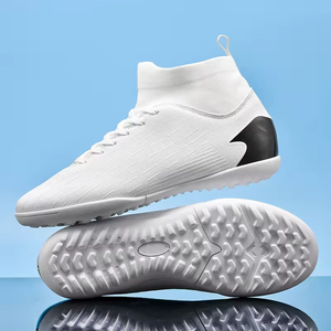 Chaussures de football très vendues, chaussures de football professionnelles pour jeunes, chaussures de football de haute qualité, chaussures de sport personnalisées pour l'entraînement. - Product Image 3