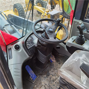 Chargeuse sur pneus d'occasion XCMG ZL50GN avec godet de 4,5 m³ et moteur Weichai, en excellent état, à vendre - Product Image 6