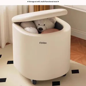 Sgabello da Trucco Girevole con Ruote Universali, Sedia Bassa Quadrata in PU, Stile Minimalista Italiano, per Camera da Letto e Arredamento Casa, con Contenitore per Cosmetici - Product Image 3