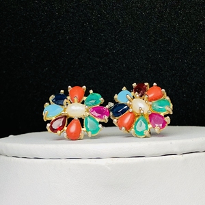 Boucles d'oreilles pierres magnifiques Boucles d'oreilles fleur de Navaratna Boucles d'oreilles perles de Bollywood multicolores - Product Image 2
