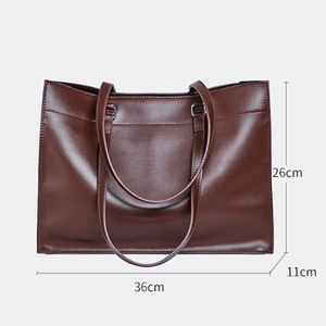 Mayorista Bolso Tote <span class=keywords><strong>de</strong></span> Cuero Full Grain Grande para Mujer Resistente Bolso Hombro <span class=keywords><strong>de</strong></span> Trabajo con Bolsillo para Laptop 15 Pulgad - Product Image 5