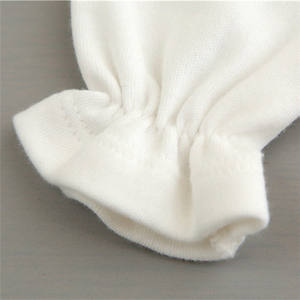 เสื้อผ้าเด็กขายส่ง เสื้อยืดเด็กสไตล์เกาหลี เสื้อยืดสีขาวล้วนสำหรับเด็กผู้หญิง จากผู้ผลิตในจีน - Product Image 3