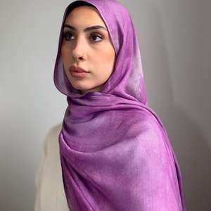 Voile musulman personnalisé avec logo, vente en gros, respirant, 4 saisons, chic, modeste, imprimé, en modal, pour femme, collection 2026, best-seller - Product Image 1