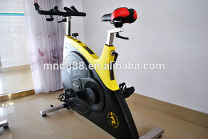 Vélo de spinning en acier pour usage commercial, idéal pour la musculation et l'entraînement physique, directement de l'usine. - Product Image 5