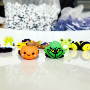 2025 3D citrouille fantôme pieuvre, <span class=keywords><strong>Spider</strong></span>-<span class=keywords><strong>Man</strong></span>, abeille Superman personnalisation Silicone Focus matériau de qualité alimentaire pour stylo perlé - Product Image 5