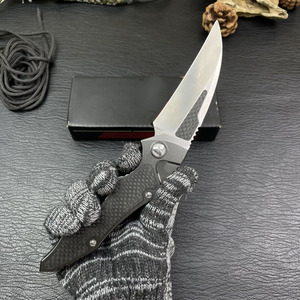 Cuchillo Plegable Táctico <span class=keywords><strong>Eskrima</strong></span> M390 de Acero con Mango de Fibra de Carbono y Titanio Plateado para Defensa Personal y Actividades al Aire Libre - Product Image 4