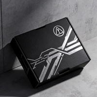 Boîte aux lettres de transport en carton ondulé noir mat avec logo personnalisé imprimé UV et traitement en relief