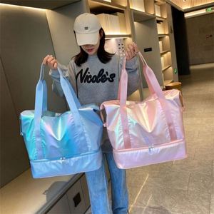 Bolsa de Viaje Deportiva Brillante y Colorida para Mujer, con Separación para Ropa Seca y Mojada, Bolsa de Gimnasio y Fitness con Compartimento para Zapatos - Product Image 2