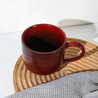 Vente en gros vaisselle irrégulière en grès ensemble pour table à dîner vaisselle en céramique émaillée rouge ensembles de assiettes et bols