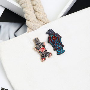 Broche de águia e alfinetes esmaltados, a paz nunca foi uma opção, alfinetes de lapela para presente, acessório de sarcasmo engraçado de Cavaleiro Preto - Product Image 4