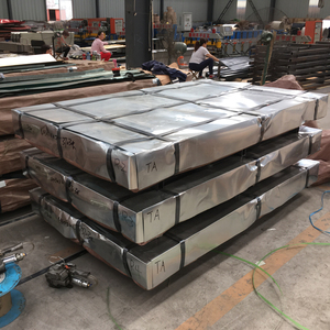 <span class=keywords><strong>Tôle</strong></span> de Toiture Ondulée en <span class=keywords><strong>Acier</strong></span> Galvanisé PPGI Couleur Zinc Longueur <span class=keywords><strong>6m</strong></span> Vente en Gros - Product Image 6