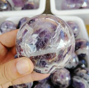 Pierres de guérison de sphère de fluorite arc-en-ciel de mica naturel en gros pour les produits spirituels - Product Image 1