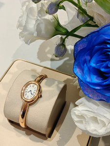 นาฬิกาควอตซ์สำหรับผู้หญิงตัวเรือนโค้งมนแบบเรียบง่ายกันน้ำสีทอง - Product Image 3