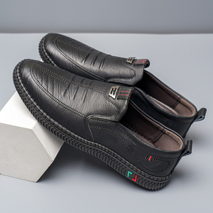 รองเท้าโลฟเฟอร์หนังแบบสวมสำหรับผู้ชาย พื้นยางส้นเตี้ย ระบายอากาศได้ดี เหมาะสำหรับวัยกลางคนและผู้สูงอายุ - Product Image 2