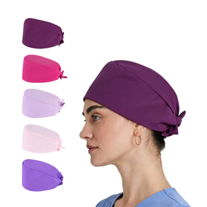 Gorro Quirúrgico Rojo Unisex Cómodo con Logotipo Personalizado para Enfermeras, Cirujanos, Personal de Salud, Uso Médico - Product Image 1