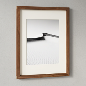 Cadre photo rectangulaire vertical minimaliste en chêne imprimé UV avec verre trempé HD pour accrochage mural - Product Image 4