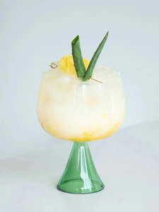 Copas de Champán y Cócteles de Diseño Original Hechas a Mano, Copas de Cristal para Helado y Batidos - Product Image 3
