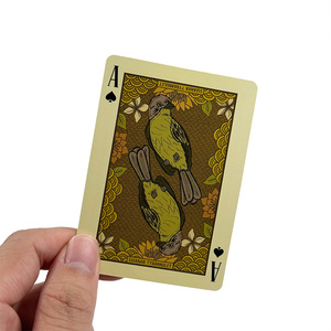 Juego <span class=keywords><strong>de</strong></span> naipes <span class=keywords><strong>de</strong></span> papel ecológico Tarjeta <span class=keywords><strong>de</strong></span> póquer <span class=keywords><strong>de</strong></span> lujo <span class=keywords><strong>con</strong></span> núcleo negro impermeable Logotipo <span class=keywords><strong>de</strong></span> impresión personalizado - Product Image 3