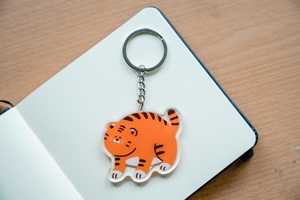 OEM ODM Colgante de acrílico de tigre estilo anime, voluminoso, lindo, con diseño de animal y personaje, <span class=keywords><strong>para</strong></span> mujer - Product Image 5