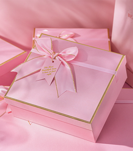 Caixa de Presente Perfeita com Laço Grande e Etiqueta para Todas as Ocasiões: Aniversário, Natal e Presentes - Product Image 3