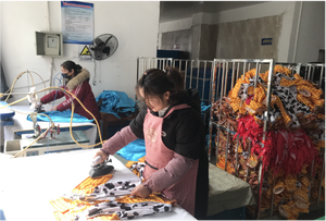 ODM Venta al por mayor Disfraz de Halloween Cosplay para niños Traje DE FAMILIA Bloody Doctor Zombie Surgeon - Product Image 6