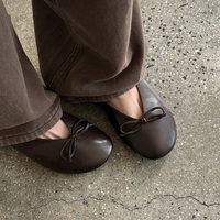 Chaussures plates de ballet en cuir de vachette souple, style nœud papillon, modèle 2026, très populaires, de créateur renommé, pour femmes