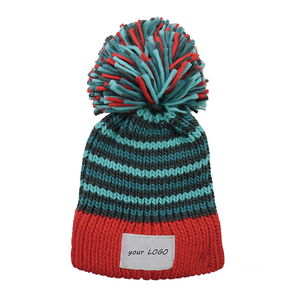 Bonnet de ski <span class=keywords><strong>d</strong></span>'hiver en tricot rayé en laine islandaise personnalisé avec pompon arc-en-ciel, grand bonnet à pompon en crochet avec logo personnalisé - Product Image 5