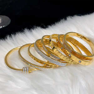 Pulseras de Acero Inoxidable al por Mayor, Chapadas en Oro de 18k, con Cierre de Diamantes y Carcasa de Titanio, Joyería de Moda para Mujer - Product Image 4