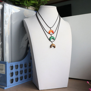 De alta calidad de <span class=keywords><strong>la</strong></span> venta al por mayor animales lindo pequeño encanto de Luna Colgante de Piedra COLLAR COLGANTE - Product Image 2
