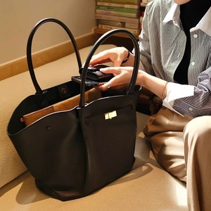 Large Capacity Lychee Pattern Tote Bag Dumpling Shape Water Resistant Everyday Use Women's Handbag - Product Image 3
