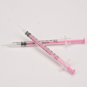 <span class=keywords><strong>Jeringa</strong></span> Veterinaria Rosa de 1 ml para Insulina, 31G x 8 mm - Aguja Fija de Bajo <span class=keywords><strong>Espacio</strong></span> <span class=keywords><strong>Muerto</strong></span> - Product Image 2